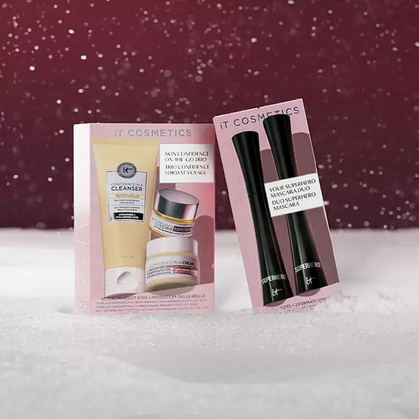 Packshot of various Holiday gift sets