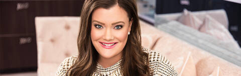 IT Cosmetics co-founder and CEO, Jamie Kern showing here transformation on her face after IT Cosmetics products