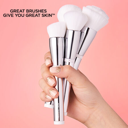Makeup top brushes cosmetics