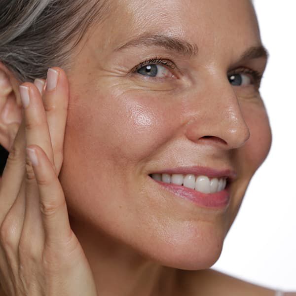 Confidence in a Cream Rosy Tone